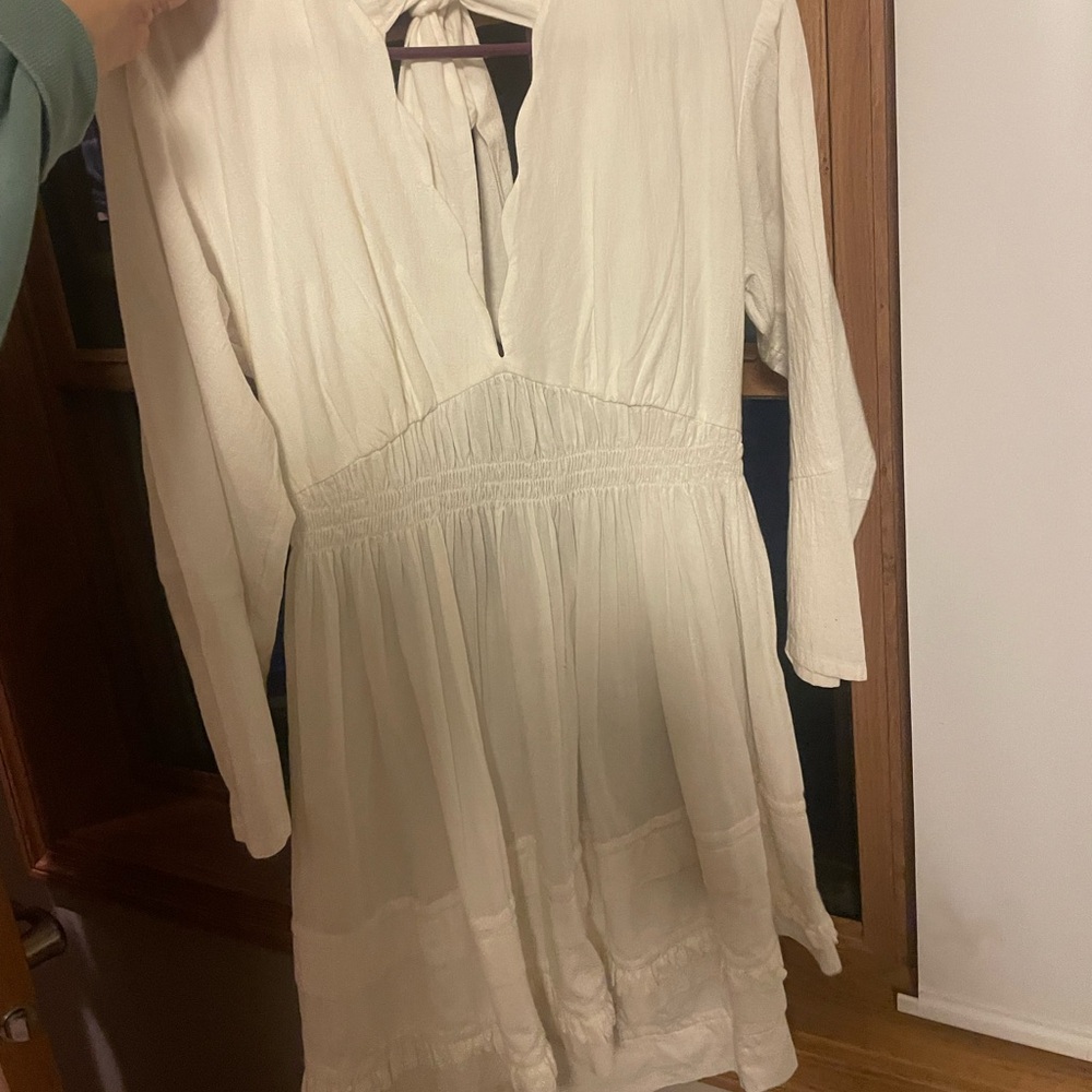 FREE PEOPLE WHITE FLOWY DRESS